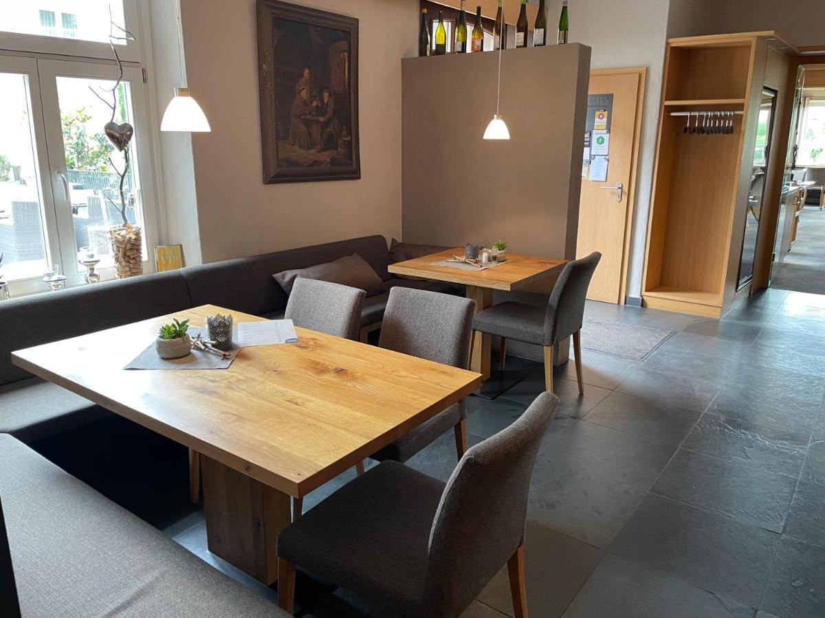 Weingutshotel Piesporter Goldtroepfchen Екстер'єр фото
