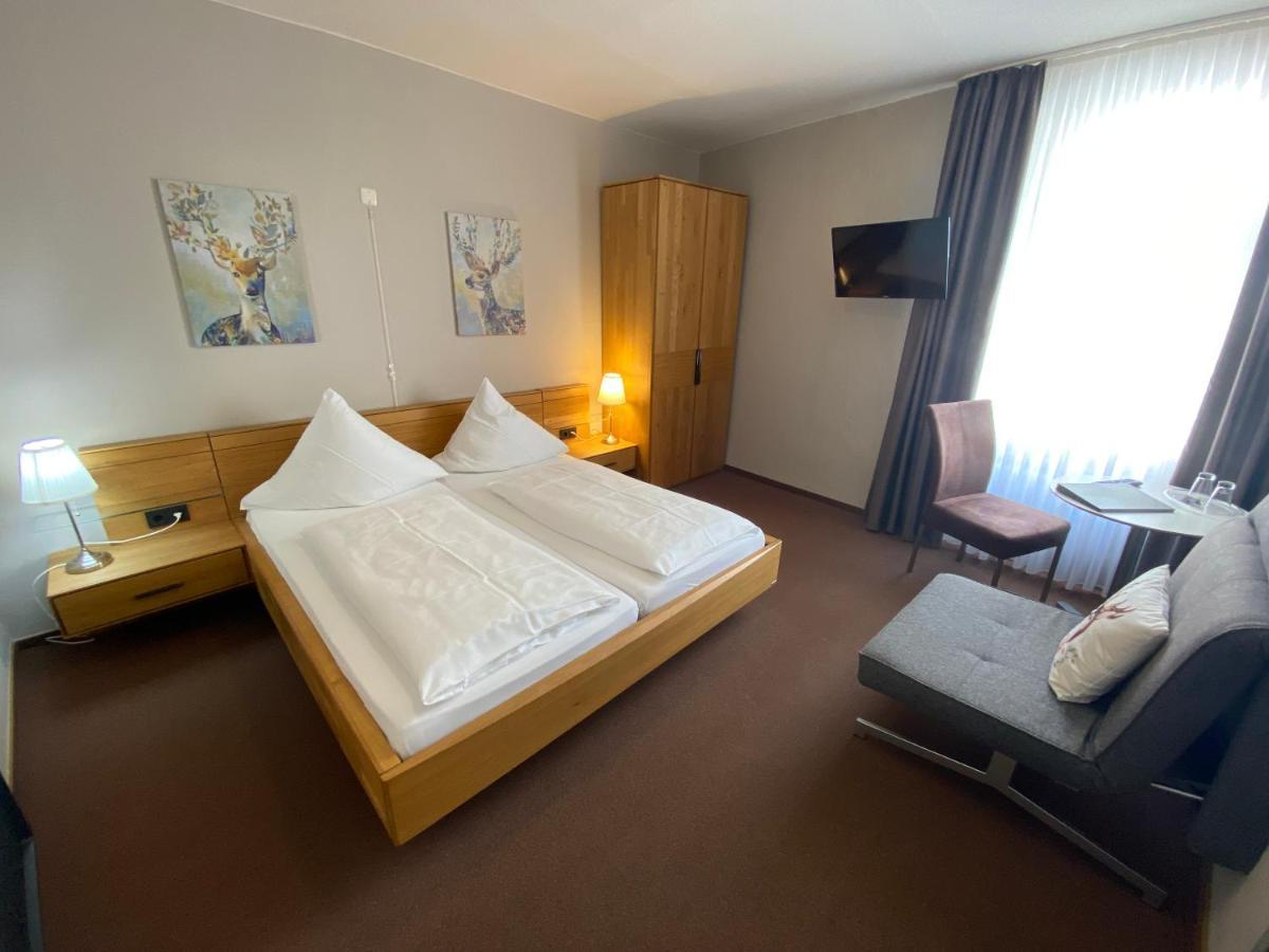 Weingutshotel Piesporter Goldtroepfchen Екстер'єр фото