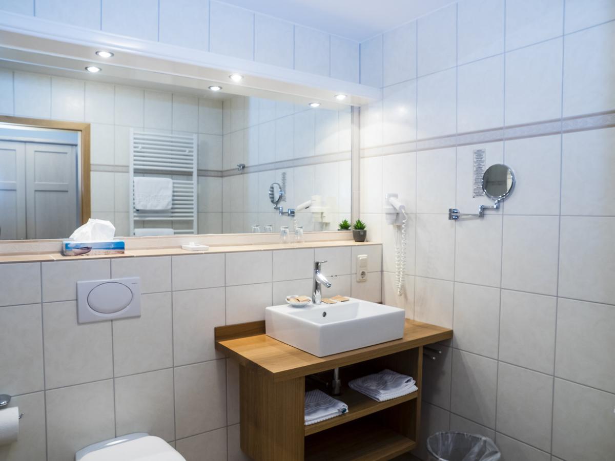 Weingutshotel Piesporter Goldtroepfchen Екстер'єр фото